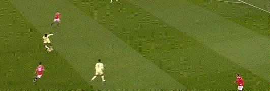 BOB半岛体育首页-【英超】C罗两度超出破800球 曼联3比2逆转阿森纳