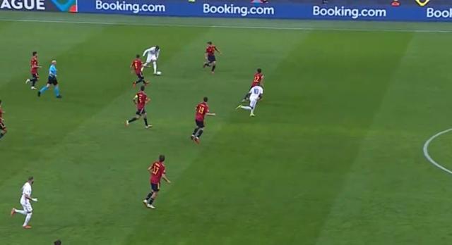 1633898132342025983.jpg 54636534.jpg