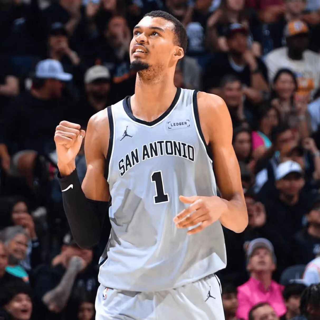 BOB半岛体育首页-马刺有很大动机在最后一场阻击掘金，以便在二轮让雷霆和掘金提前碰面